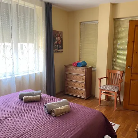 цветно Apartman *