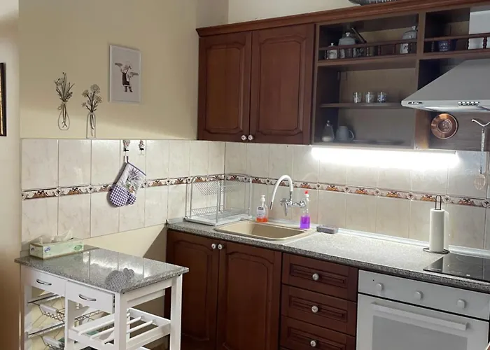 아파트 цветно