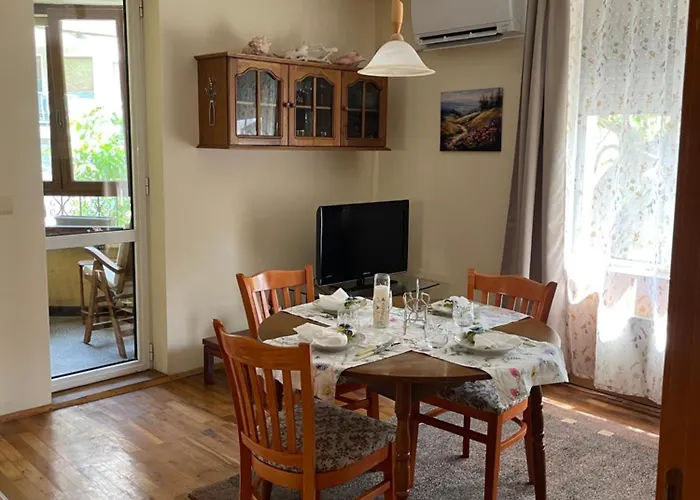 цветно 바르나